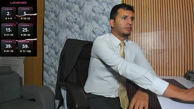 Snapshot of Hideintheoffice chatting on 27, 11, 2025 Hideintheoffice online show from 27, 11, 2025