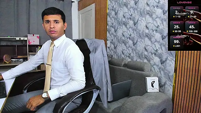 Snapshot of Hideintheoffice chatting on 10, 2, 2026 Hideintheoffice online show from 10, 2, 2026