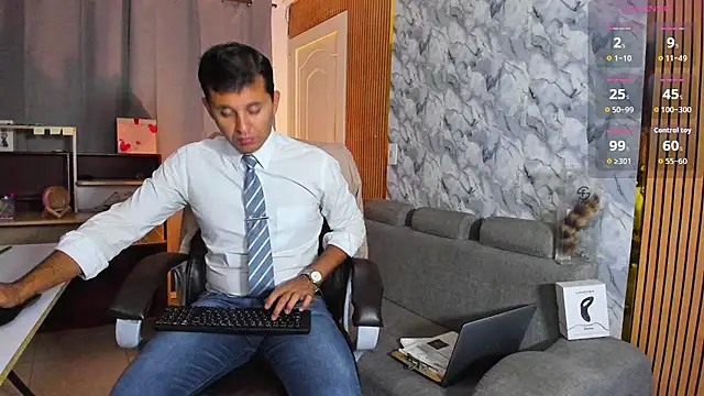 Snapshot of Hideintheoffice chatting on 16, 2, 2026 Hideintheoffice online show from 16, 2, 2026