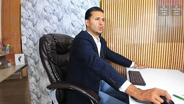 Snapshot of Hideintheoffice chatting on 13, 3, 2026 Hideintheoffice online show from 13, 3, 2026