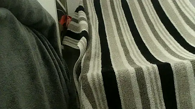 teek1234 1 online show from 17, 3, 2026