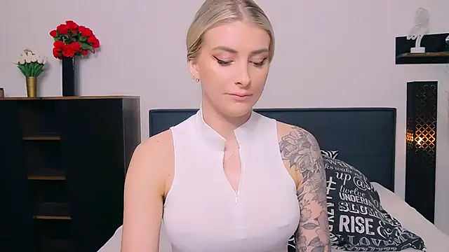 Snapshot of Lia_Benini chatting on 16, 2, 2026 Lia Benini online show from 16, 2, 2026