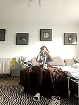 Snapshot of naughty69curls chatting on 30, 9, 2025 naughty69curls online show from 30, 9, 2025