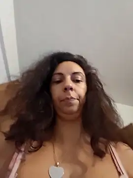 Snapshot of naughty69curls chatting on 17, 10, 2025 naughty69curls online show from 17, 10, 2025