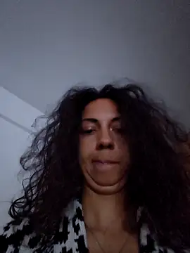 Snapshot of naughty69curls chatting on 19, 10, 2025 naughty69curls online show from 19, 10, 2025