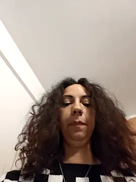 Snapshot of naughty69curls chatting on 23, 10, 2025 naughty69curls online show from 23, 10, 2025