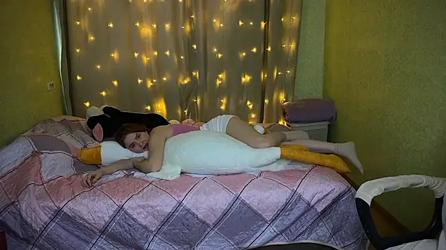 Snapshot of IlonaMurf chatting on 8, 2, 2025 IlonaMurf online show from 8, 2, 2025