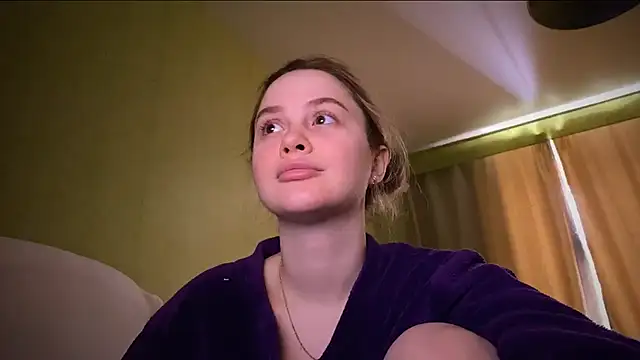 Snapshot of IlonaMurf chatting on 19, 2, 2025 IlonaMurf online show from 19, 2, 2025