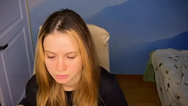 Snapshot of IlonaMurf chatting on 12, 9, 2025 IlonaMurf online show from 12, 9, 2025