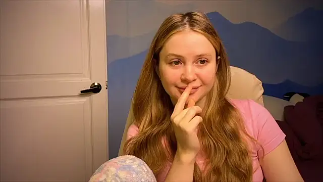 Snapshot of IlonaMurf chatting on 20, 10, 2025 IlonaMurf online show from 20, 10, 2025