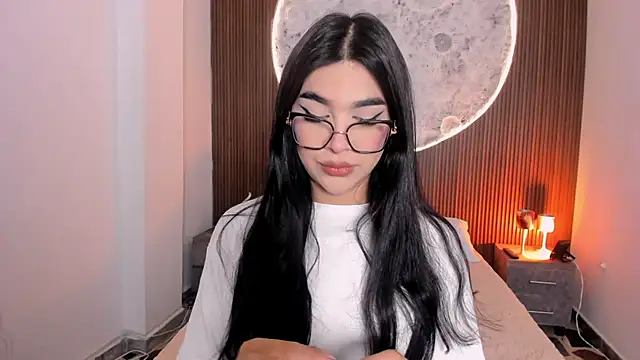 RoseCassie online show from 28, 4, 2026