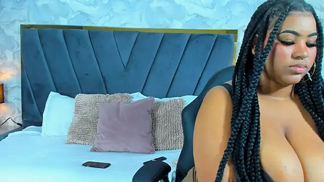 Snapshot of AinaraJimenez chatting on 31, 1, 2025 AinaraJimenez online show from 31, 1, 2025
