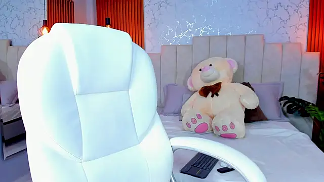 Snapshot of AinaraJimenez chatting on 11, 10, 2025 AinaraJimenez online show from 11, 10, 2025