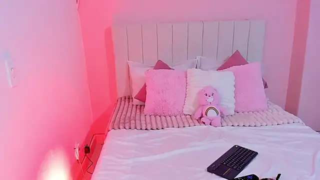 Snapshot of caroo_gomeez chatting on 16, 3, 2026 caroo gomeez online show from 16, 3, 2026