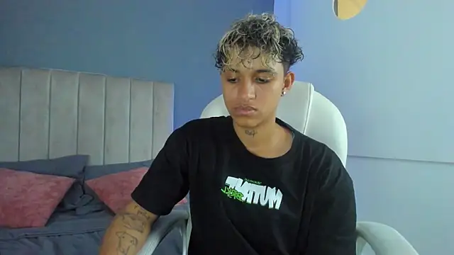 Dominick jones online show from 12, 1, 2025