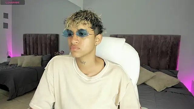 Dominick jones online show from 19, 1, 2025