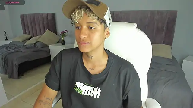 Dominick jones online show from 23, 1, 2025