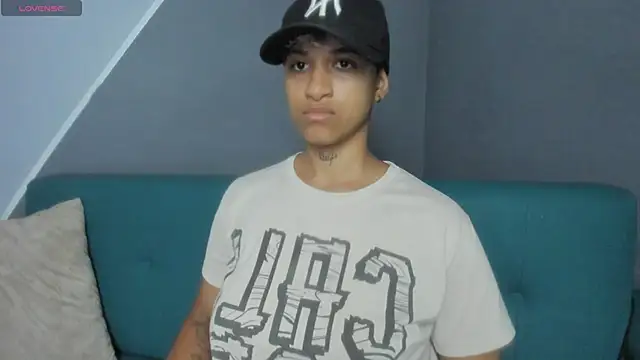 Dominick jones online show from 5, 3, 2025