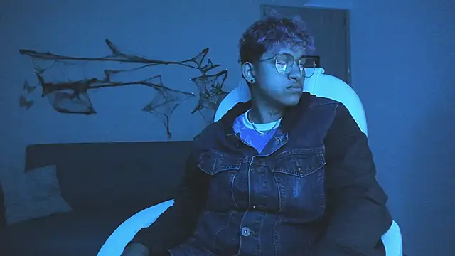 Dominick jones online show from 9, 10, 2025