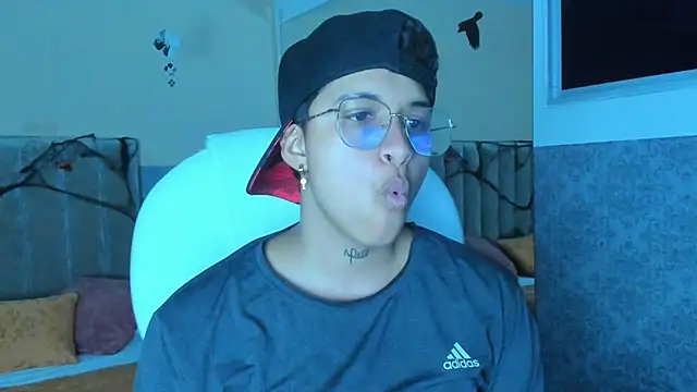 Dominick jones online show from 15, 10, 2025