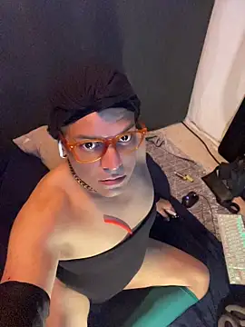 Snapshot of NikkelSofia chatting on 30, 4, 2026 NikkelSofia online show from 30, 4, 2026