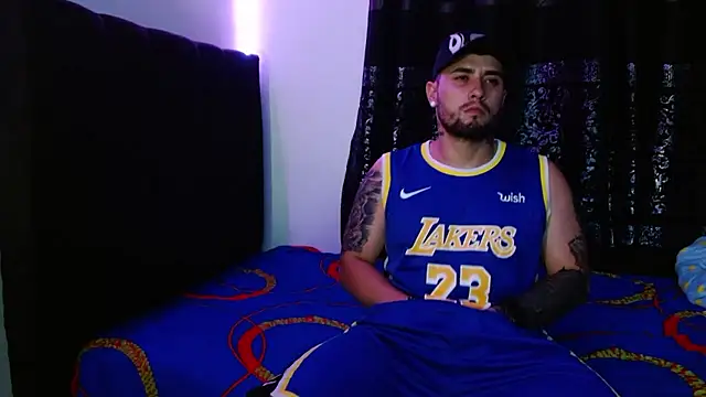 Snapshot of miia-liiam chatting on 8, 1, 2026 miia-liiam online show from 8, 1, 2026