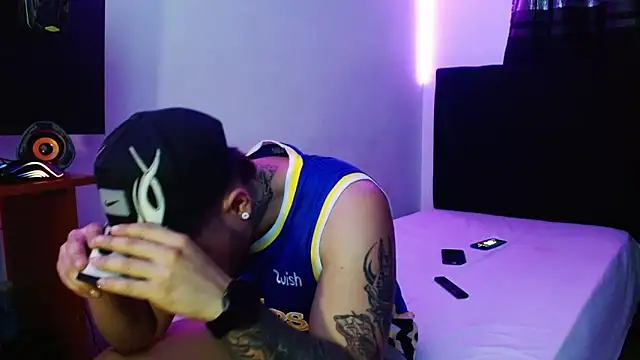 Snapshot of miia-liiam chatting on 1, 2, 2026 miia-liiam online show from 1, 2, 2026