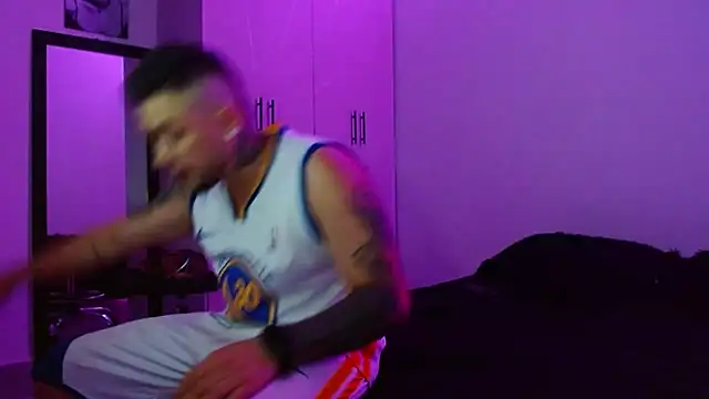 Snapshot of miia-liiam chatting on 11, 3, 2026 miia-liiam online show from 11, 3, 2026