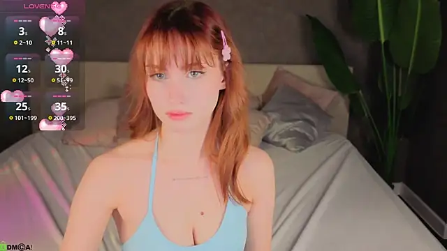 Mollly Rouge online show from 13, 10, 2025