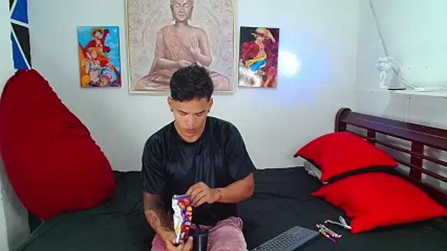 Snapshot of Andres_Santos777 chatting on 23, 12, 2024 Andres Santos777 online show from 23, 12, 2024