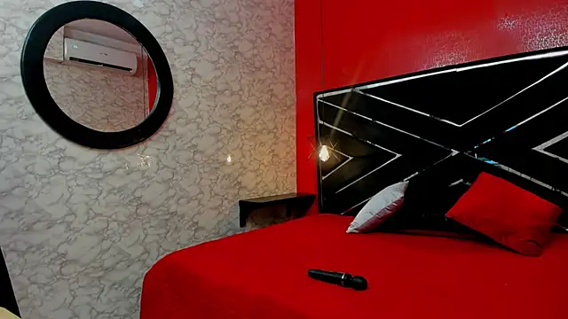 Snapshot of SEXY_HOTTIE__ chatting on 7, 1, 2025 SEXY HOTTIE online show from 7, 1, 2025