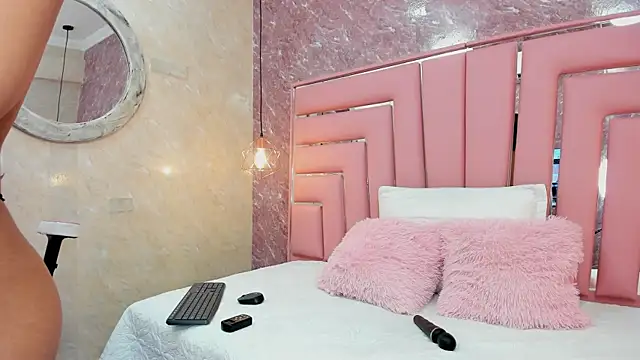 Snapshot of SEXY_HOTTIE__ chatting on 30, 1, 2025 SEXY HOTTIE online show from 30, 1, 2025