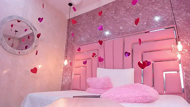 Snapshot of SEXY_HOTTIE__ chatting on 9, 3, 2025 SEXY HOTTIE online show from 9, 3, 2025