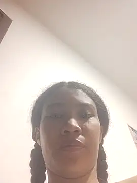 kattyandericc online show from 23, 4, 2026