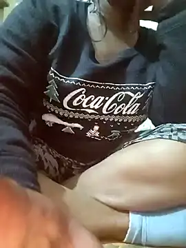 Snapshot of Looliya02 chatting on 12, 1, 2025 Looliya02 online show from 12, 1, 2025