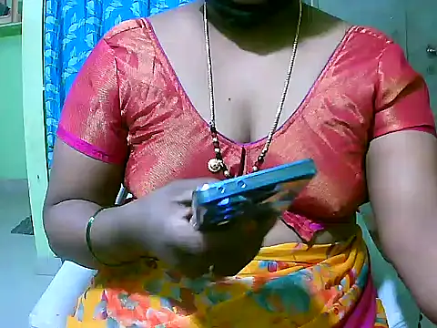 Snapshot of telugu_indhu_0001 chatting on 14, 11, 2025 telugu indhu 0001 online show from 14, 11, 2025