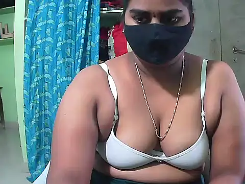 Snapshot of telugu_indhu_0001 chatting on 21, 11, 2025 telugu indhu 0001 online show from 21, 11, 2025