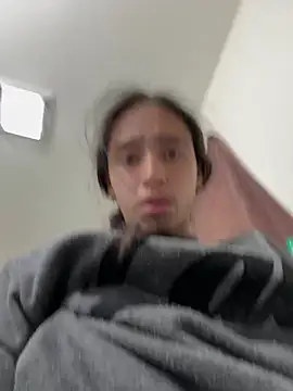 Snapshot of qbaby96 chatting on 21, 12, 2024 qbaby96 online show from 21, 12, 2024