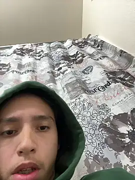 Snapshot of qbaby96 chatting on 3, 1, 2025 qbaby96 online show from 3, 1, 2025