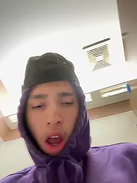 Snapshot of qbaby96 chatting on 12, 2, 2025 qbaby96 online show from 12, 2, 2025