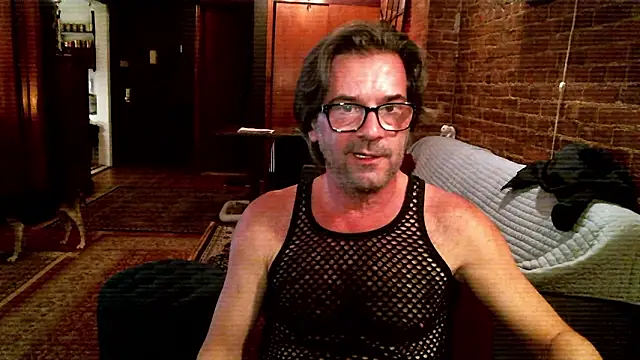 Johnny Bottoms online show from 4, 2, 2026