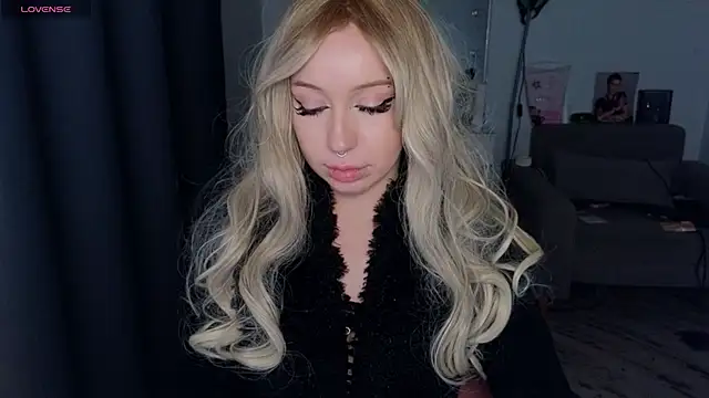 Snapshot of MoranaMissGod chatting on 20, 10, 2025 MoranaMissGod online show from 20, 10, 2025