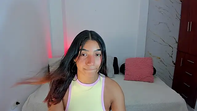 Snapshot of martina_roldam chatting on 13, 5, 2026 martina roldam online show from 13, 5, 2026