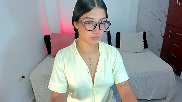 Snapshot of martina_roldam chatting on 11, 6, 2026 martina roldam online show from 11, 6, 2026
