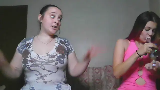 Snapshot of BedroomBarbie chatting on 20, 9, 2025 BedroomBarbie online show from 20, 9, 2025