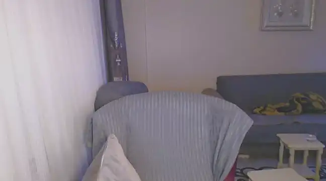 handsomeee04 online show from 13, 3, 2025