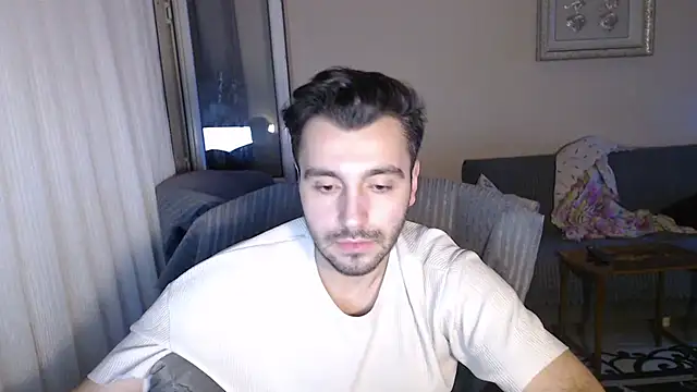 handsomeee04 online show from 5, 10, 2025