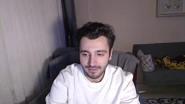 handsomeee04 online show from 28, 10, 2025