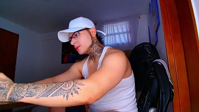 DennisWalkerr online show from 23, 9, 2025