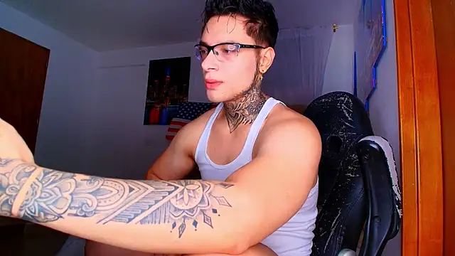 DennisWalkerr online show from 9, 10, 2025